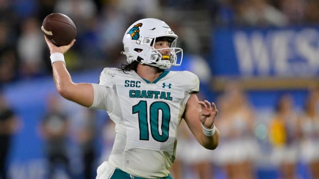 McCall passes during Coastal Carolina's 27-13 loss to UCLA on Sept. 2, 2023.